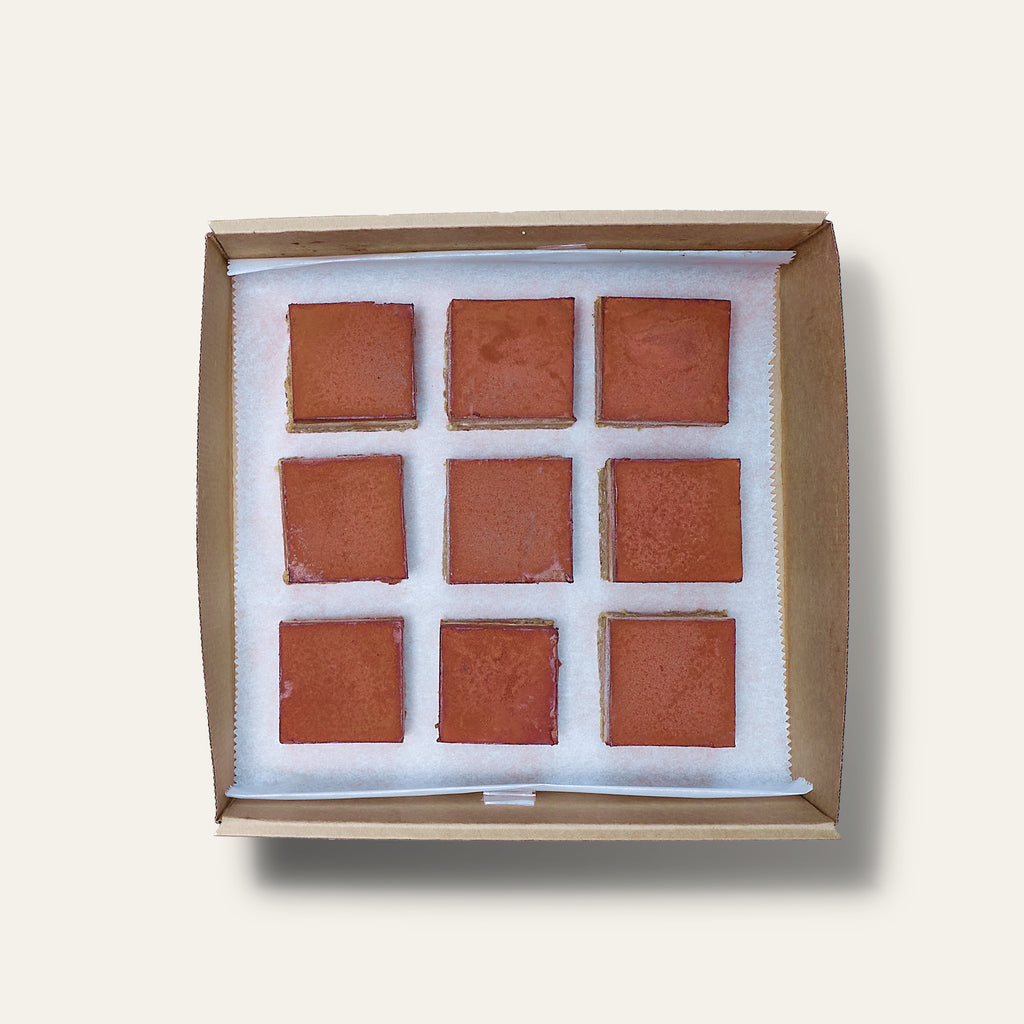 Tiramisu Raw Cake Box